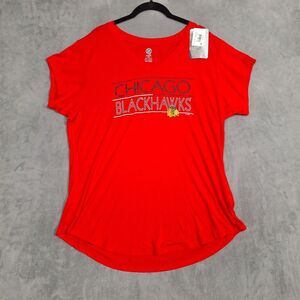 Chicago Blackhawks Shirt Womens XL (16/18) NHL Red‎ NWT Logo V Neck Tee